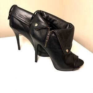 Aldo Haga Black Peep Toe Ankle Booty Stiletto Fold Over Side Zipper w/ Snaps 38